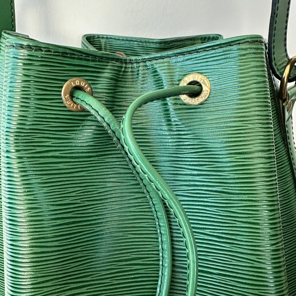 Louis Vuitton authentic EPI leather bag - Picture 5 of 12